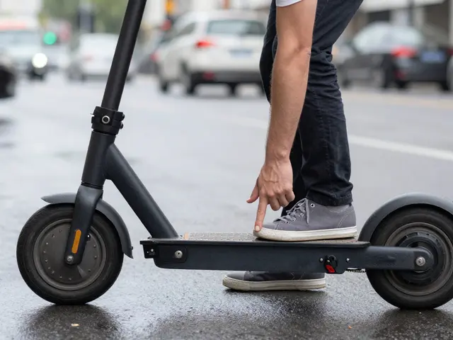 Wie bremst man mit einem E-Roller? Die richtige Technik für sicheres Halten