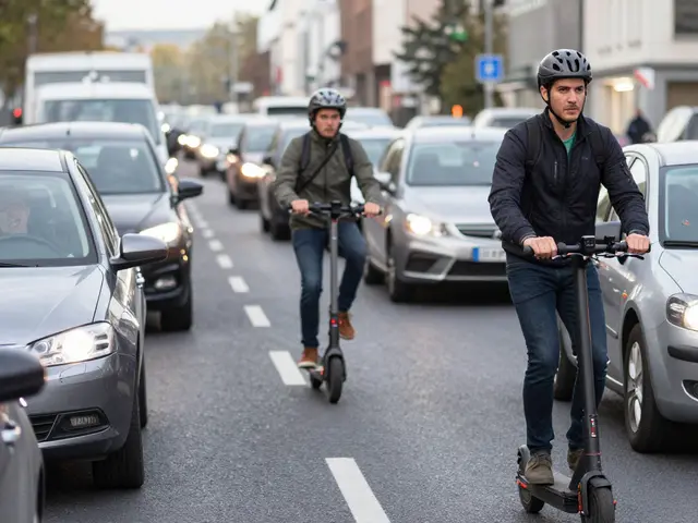 Ist ein Roller sparsamer als ein Auto? Kostenvergleich & Tipps